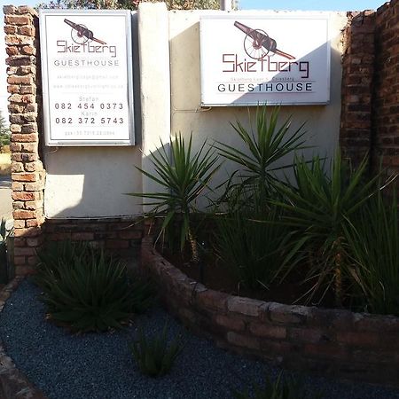 Skietberg Lodge Colesberg Bagian luar foto