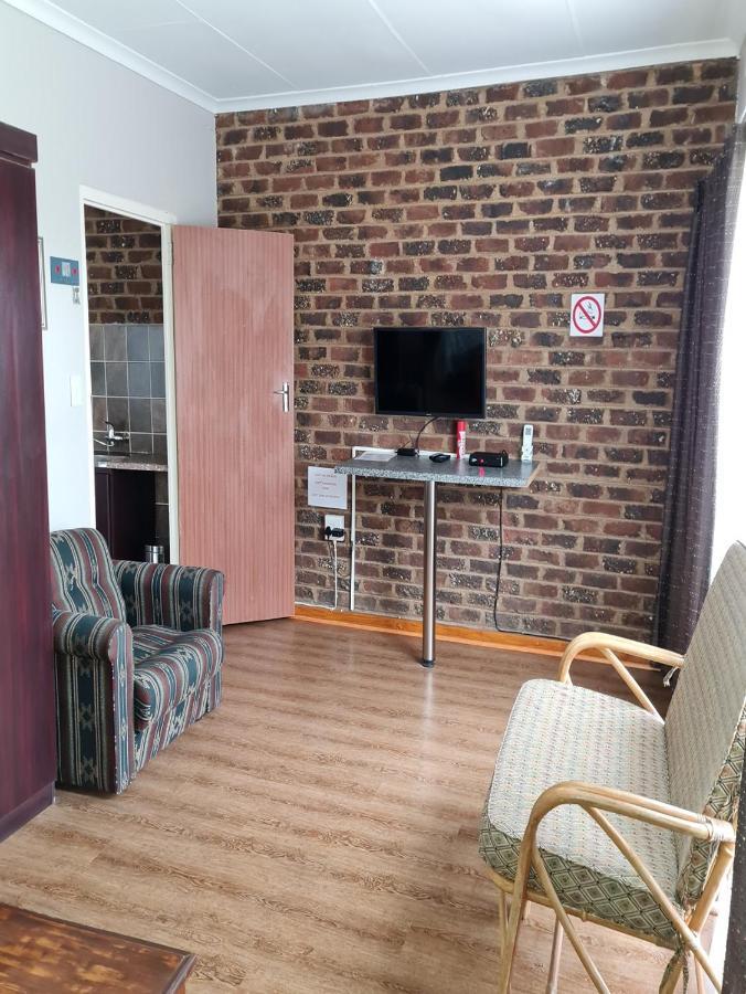 Skietberg Lodge Colesberg Bagian luar foto