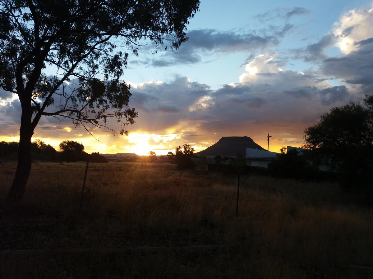 Skietberg Lodge Colesberg Bagian luar foto